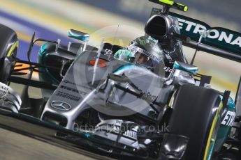 World © Octane Photographic Ltd. Mercedes AMG Petronas F1 W06 Hybrid – Nico Rosberg. Friday 18th September 2015, F1 Singapore Grand Prix Practice 2, Marina Bay. Digital Ref: 1429CB7D0385