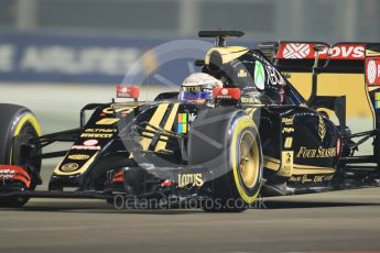 World © Octane Photographic Ltd. Lotus F1 Team E23 Hybrid – Romain Grosjean. Friday 18th September 2015, F1 Singapore Grand Prix Practice 2, Marina Bay. Digital Ref: 1429CB7D0574