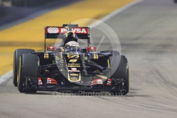 World © Octane Photographic Ltd. Lotus F1 Team E23 Hybrid – Romain Grosjean. Friday 18th September 2015, F1 Singapore Grand Prix Practice 2, Marina Bay. Digital Ref: 1429CB7D0714