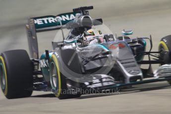 World © Octane Photographic Ltd. Mercedes AMG Petronas F1 W06 Hybrid – Lewis Hamilton. Friday 18th September 2015, F1 Singapore Grand Prix Practice 2, Marina Bay. Digital Ref: 1429CB7D0796