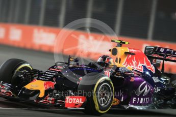 World © Octane Photographic Ltd. Infiniti Red Bull Racing RB11 – Daniil Kvyat. Friday 18th September 2015, F1 Singapore Grand Prix Practice 2, Marina Bay. Digital Ref: 1429LB1D5939