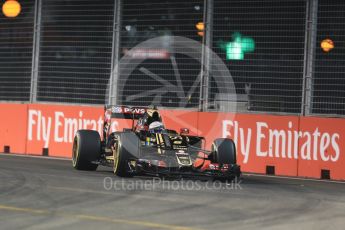 World © Octane Photographic Ltd. Lotus F1 Team E23 Hybrid – Romain Grosjean. Friday 18th September 2015, F1 Singapore Grand Prix Practice 2, Marina Bay. Digital Ref: 1429LB1D6035
