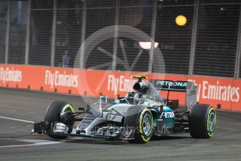 World © Octane Photographic Ltd. Mercedes AMG Petronas F1 W06 Hybrid – Nico Rosberg. Friday 18th September 2015, F1 Singapore Grand Prix Practice 2, Marina Bay. Digital Ref: 1429LB1L9766