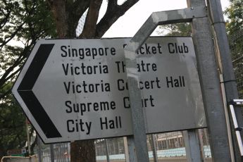 World © Octane Photographic Ltd. Road signs. Saturday 19th September 2015, F1 Singapore Grand Prix Practice 3, Marina Bay. Digital Ref: 1433CB5D0624