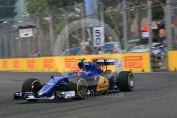 World © Octane Photographic Ltd. Sauber F1 Team C34-Ferrari – Felipe Nasr. Saturday 19th September 2015, F1 Singapore Grand Prix Practice 3, Marina Bay. Digital Ref: 1433CB7D1496