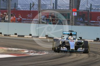 World © Octane Photographic Ltd. Mercedes AMG Petronas F1 W06 Hybrid – Lewis Hamilton. Saturday 19th September 2015, F1 Singapore Grand Prix Practice 3, Marina Bay. Digital Ref: 1433CB7D1904