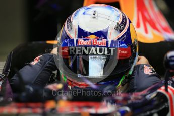 Ricciardo. Saturday 19th September 2015, F1 Singapore Grand Prix Practice 3, Marina Bay. Digital Ref: 1433LB1D6981