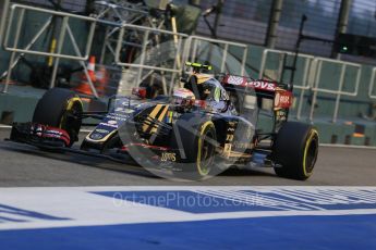 World © Octane Photographic Ltd. Lotus F1 Team E23 Hybrid – Pastor Maldonado. Saturday 19th September 2015, F1 Singapore Grand Prix Practice 3, Marina Bay. Digital Ref: 1433LB1D7218