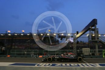 World © Octane Photographic Ltd. McLaren Honda MP4/30 - Jenson Button. Saturday 19th September 2015, F1 Singapore Grand Prix Practice 3, Marina Bay. Digital Ref: 1433LB1D7416