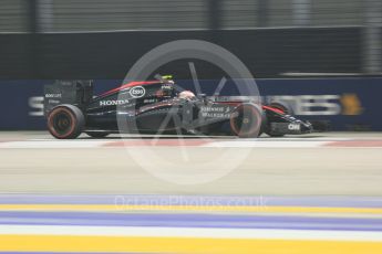 World © Octane Photographic Ltd. McLaren Honda MP4/30 - Jenson Button. Saturday 19th September 2015, F1 Singapore Grand Prix Qualifying, Marina Bay. Digital Ref: 1434CB5D0754
