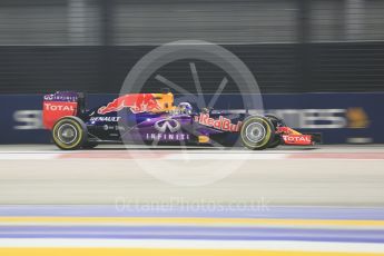 World © Octane Photographic Ltd. Infiniti Red Bull Racing RB11 – Daniel Ricciardo. Saturday 19th September 2015, F1 Singapore Grand Prix Qualifying, Marina Bay. Digital Ref: 1434CB5D0767