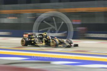 World © Octane Photographic Ltd. Lotus F1 Team E23 Hybrid – Pastor Maldonado. Saturday 19th September 2015, F1 Singapore Grand Prix Qualifying, Marina Bay. Digital Ref: 1434CB5D0775
