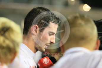 World © Octane Photographic Ltd. Manor Marussia F1 Team MR03B – Alexander Rossi. Saturday 19th September 2015, F1 Singapore Grand Prix Qualifying, Marina Bay. Digital Ref: 1434CB5D0835