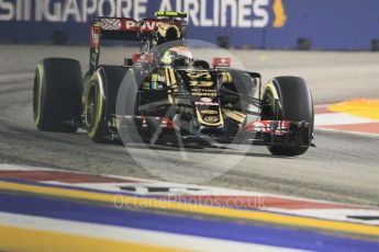 World © Octane Photographic Ltd. Lotus F1 Team E23 Hybrid – Pastor Maldonado. Saturday 19th September 2015, F1 Singapore Grand Prix Qualifying, Marina Bay. Digital Ref: 1434CB7D2002