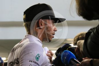 World © Octane Photographic Ltd. Mercedes AMG Petronas F1 W06 Hybrid – Lewis Hamilton. Saturday 19th September 2015, F1 Singapore Grand Prix Qualifying, Marina Bay. Digital Ref: 1434CB7D2330