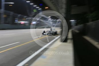World © Octane Photographic Ltd. Mercedes AMG Petronas F1 W06 Hybrid – Lewis Hamilton. Saturday 19th September 2015, F1 Singapore Grand Prix Qualifying, Marina Bay. Digital Ref: 1434LB1D7714