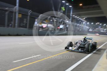 World © Octane Photographic Ltd. Mercedes AMG Petronas F1 W06 Hybrid – Nico Rosberg. Saturday 19th September 2015, F1 Singapore Grand Prix Qualifying, Marina Bay. Digital Ref: 1434LB1D7745