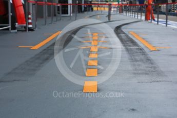 World © Octane Photographic Ltd. Scuderia Ferrari pit box. Saturday 19th September 2015, F1 Singapore Grand Prix Pit lane, Marina Bay. Digital Ref: 1432CB5D0486