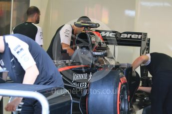 World © Octane Photographic Ltd. McLaren Honda MP4/30 – Fernando Alonso. Saturday 19th September 2015, F1 Singapore Grand Prix Pit lane, Marina Bay. Digital Ref: 1432CB7D1254