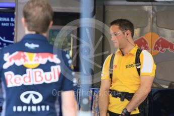 World © Octane Photographic Ltd. Infiniti Red Bull Racing Renault pit crew member. Saturday 19th September 2015, F1 Singapore Grand Prix Pit lane, Marina Bay. Digital Ref: 1432CB7D1332