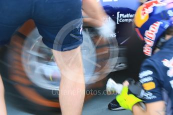 World © Octane Photographic Ltd. Infiniti Red Bull Racing pit stop practice. Saturday 19th September 2015, F1 Singapore Grand Prix Pit lane, Marina Bay. Digital Ref: 1432CB7D1345