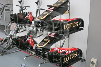 World © Octane Photographic Ltd. Lotus F1 Team E23 Hybrid. Friday 18th September 2015, F1 Singapore Grand Prix Pit Lane, Marina Bay. Digital Ref: 1427CB5D9512