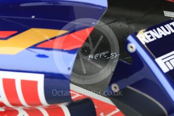 World © Octane Photographic Ltd. Scuderia Toro Rosso STR10. Friday 18th September 2015, F1 Singapore Grand Prix Pit Lane, Marina Bay. Digital Ref: 1427CB7D0214