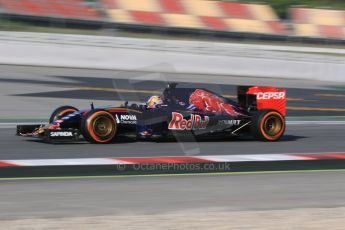 World © Octane Photographic Ltd. Scuderia Toro Rosso STR10 – Pierre Gasly. Tuesday 12th May 2015, F1 In-season testing, Circuit de Barcelona-Catalunya, Spain. Digital Ref: 1268CB7D1010