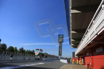 World © Octane Photographic Ltd. Quiet Pit lane. Tuesday 12th May 2015, F1 In-season testing, Circuit de Barcelona-Catalunya, Spain. Digital Ref : 1268LB5D2075
