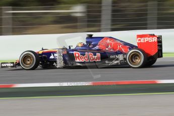 World © Octane Photographic Ltd. Scuderia Toro Rosso STR10 – Carlos Sainz Jnr. Wednesday 13th May 2015, F1 In-season testing, Circuit de Barcelona-Catalunya, Spain. Digital Ref: 1269CB1L9029