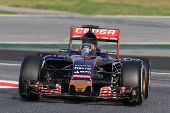 World © Octane Photographic Ltd. Scuderia Toro Rosso STR10 – Carlos Sainz Jnr. Wednesday 13th May 2015, F1 In-season testing, Circuit de Barcelona-Catalunya, Spain. Digital Ref: 1269CB7D1829