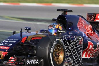 World © Octane Photographic Ltd. Scuderia Toro Rosso STR10 – Carlos Sainz Jnr. Wednesday 13th May 2015, F1 In-season testing, Circuit de Barcelona-Catalunya, Spain. Digital Ref: 1269CB7D1833