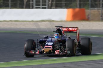 World © Octane Photographic Ltd. Scuderia Toro Rosso STR10 – Carlos Sainz Jnr. Wednesday 13th May 2015, F1 In-season testing, Circuit de Barcelona-Catalunya, Spain. Digital Ref: 1269CB7D2035