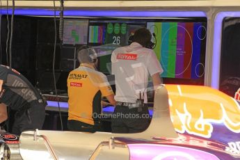 World © Octane Photographic Ltd. Renault Sport team members in the garage during Practice 1.  Friday 8th May 2015, F1 Spanish GP Practice 1, Circuit de Barcelona-Catalunya, Spain. Digital Ref: 1249CB1L5963