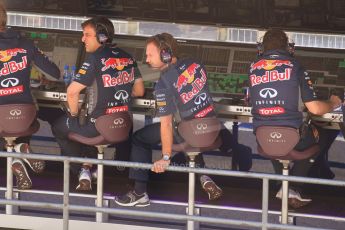 World © Octane Photographic Ltd. Infiniti Red Bull Racing pitwall with Christian Horner. Friday 8th May 2015, F1 Spanish GP Formula 1 Practice 1, Circuit de Barcelona-Catalunya, Spain. Digital Ref: 1249CB1L6443