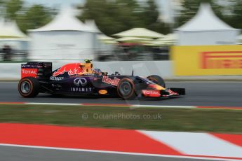 World © Octane Photographic Ltd. Infiniti Red Bull Racing RB11 – Daniil Kvyat. Friday 8th May 2015, F1 Spanish GP Practice 2, Circuit de Barcelona-Catalunya, Spain. Digital Ref: 1251CB1L6690