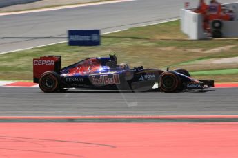World © Octane Photographic Ltd. Scuderia Toro Rosso STR10 – Carlos Sainz Jnr. Friday 8th May 2015, F1 Spanish GP Practice 2, Circuit de Barcelona-Catalunya, Spain. Digital Ref: 1251CB5D0985