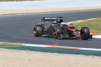 World © Octane Photographic Ltd. McLaren Honda MP4/30 – Fernando Alonso. Saturday 9th May 2015, F1 Spanish GP Practice 3, Circuit de Barcelona-Catalunya, Spain. Digital Ref: 1256CB7D7647