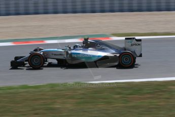 World © Octane Photographic Ltd. Mercedes AMG Petronas F1 W06 Hybrid – Nico Rosberg. Saturday 9th May 2015, F1 Spanish GP Qualifying, Circuit de Barcelona-Catalunya, Spain. Digital Ref: 1257CB7D7966