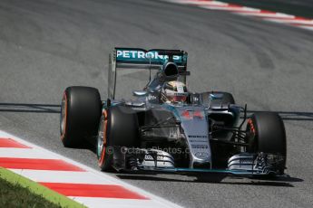 World © Octane Photographic Ltd. Mercedes AMG Petronas F1 W06 Hybrid – Lewis Hamilton. Saturday 9th May 2015, F1 Spanish GP Qualifying, Circuit de Barcelona-Catalunya, Spain. Digital Ref: 1257LB1D8326