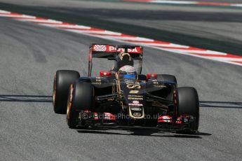 World © Octane Photographic Ltd. Lotus F1 Team E23 Hybrid – Romain Grosjean. Saturday 9th May 2015, F1 Spanish GP Qualifying, Circuit de Barcelona-Catalunya, Spain. Digital Ref: 1257LB1D8336