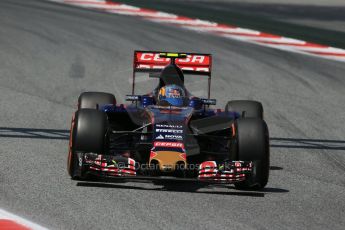 World © Octane Photographic Ltd. Scuderia Toro Rosso STR10 – Carlos Sainz Jnr. Saturday 9th May 2015, F1 Spanish GP Qualifying, Circuit de Barcelona-Catalunya, Spain. Digital Ref: 1257LB1D8344