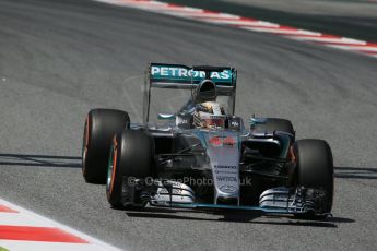 World © Octane Photographic Ltd. Mercedes AMG Petronas F1 W06 Hybrid – Lewis Hamilton. Saturday 9th May 2015, F1 Spanish GP Qualifying, Circuit de Barcelona-Catalunya, Spain. Digital Ref: 1257LB1D8410