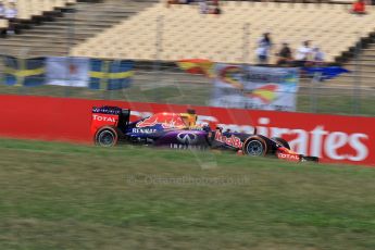 World © Octane Photographic Ltd. Infiniti Red Bull Racing RB11 – Daniel Ricciardo. Saturday 9th May 2015, F1 Spanish GP Qualifying, Circuit de Barcelona-Catalunya, Spain. Digital Ref: 1257LW1L7878