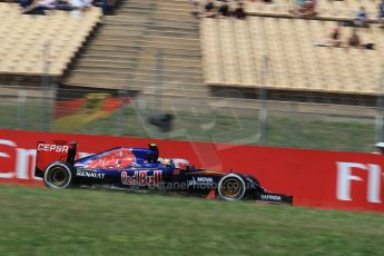 World © Octane Photographic Ltd. Scuderia Toro Rosso STR10 – Carlos Sainz Jnr. Saturday 9th May 2015, F1 Spanish GP Qualifying, Circuit de Barcelona-Catalunya, Spain. Digital Ref: 1257LW1L8052