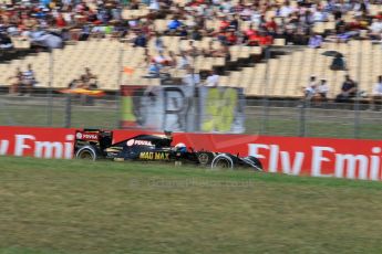 World © Octane Photographic Ltd. Lotus F1 Team E23 Hybrid – Romain Grosjean. Saturday 9th May 2015, F1 Spanish GP Qualifying, Circuit de Barcelona-Catalunya, Spain. Digital Ref: 1257LW1L8066