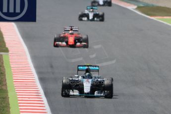 World © Octane Photographic Ltd. Mercedes AMG Petronas F1 W06 Hybrid – Nico Rosberg. Sunday 10th May 2015, F1 Spanish GP Formula 1 Race, Circuit de Barcelona-Catalunya, Spain. Digital Ref: 1265CB0502