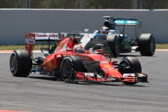 World © Octane Photographic Ltd. Scuderia Ferrari SF15-T– Sebastian Vettel and Mercedes AMG Petronas F1 W06 Hybrid – Lewis Hamilton. Sunday 10th May 2015, F1 Spanish GP Formula 1 Race, Circuit de Barcelona-Catalunya, Spain. Digital Ref: 1265CB0537