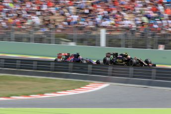 World © Octane Photographic Ltd. Lotus F1 Team E23 Hybrid – Pastor Maldonado and Scuderia Toro Rosso STR10 – Max Verstappen. Sunday 10th May 2015, F1 Spanish GP Formula 1 Race, Circuit de Barcelona-Catalunya, Spain. Digital Ref: 1265LW1L8621