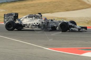 World © Octane Photographic Ltd. Infiniti Red Bull Racing RB11 – Daniel Ricciardo. Friday 20th February 2015, F1 Winter testing, Circuit de Barcelona Catalunya, Spain, Day 2. Digital Ref :1188CB1L6260